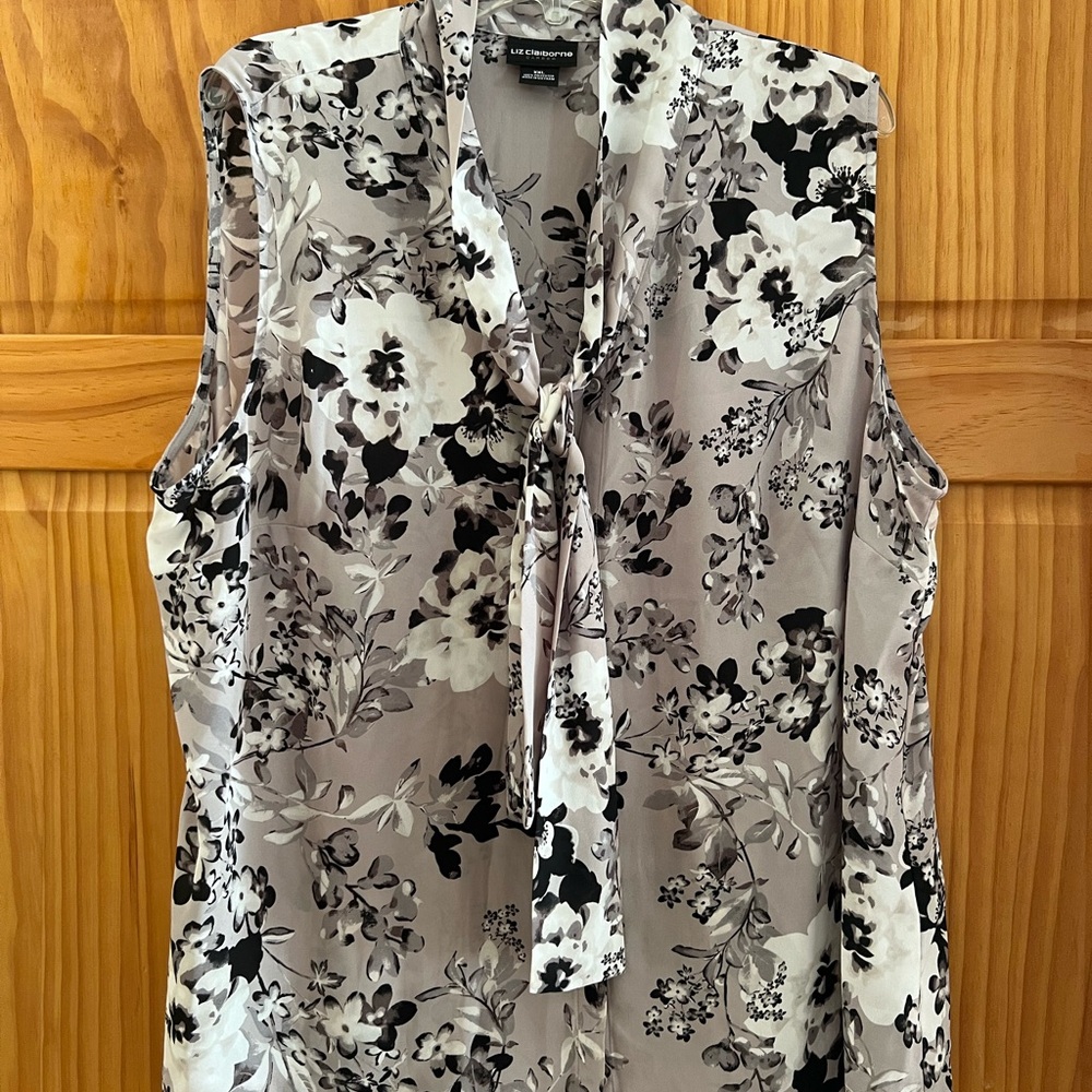 Liz Claiborne Gray and Black Floral Tie-Neck Sleeveless Camisole
